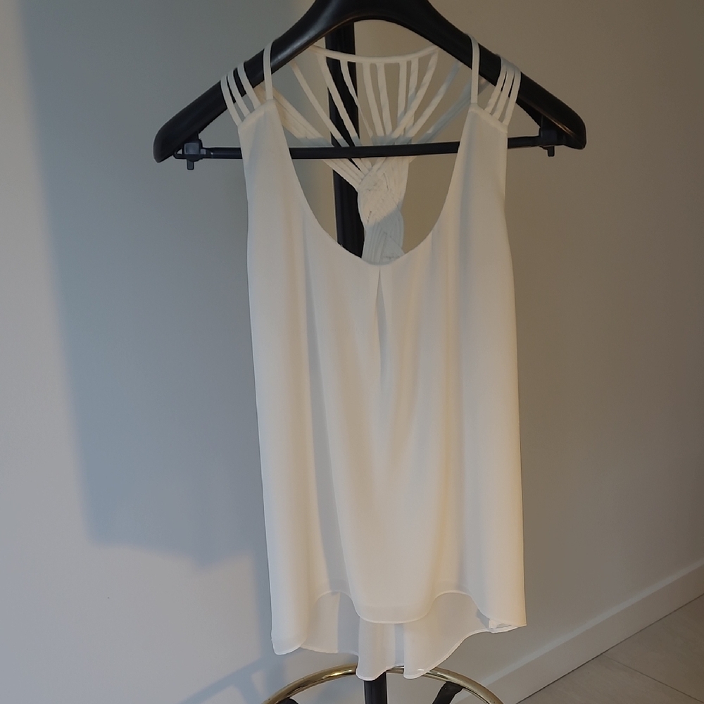 Elegant White Sleeveless Top
